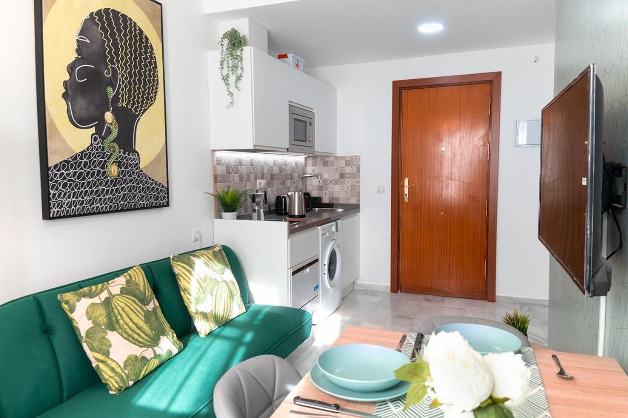 Downtown Apartment With Private Terrace & Jacuzzi Sevilla Exterior foto
