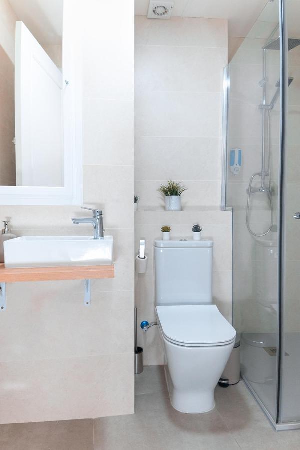 Downtown Apartment With Private Terrace & Jacuzzi Sevilla Exterior foto