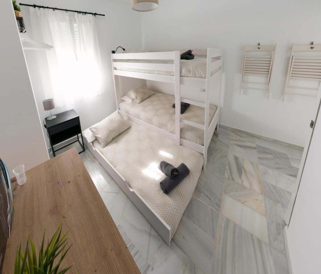 Downtown Apartment With Private Terrace & Jacuzzi Sevilla Exterior foto
